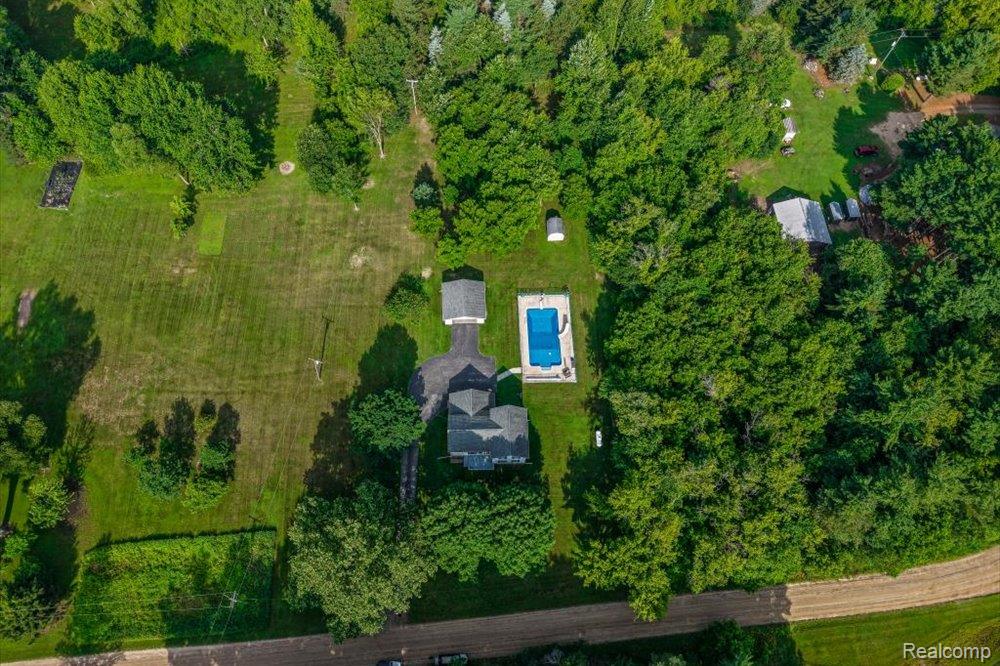 9393 N Gregory Road, Fowlerville, MI 48836 — Photo 35