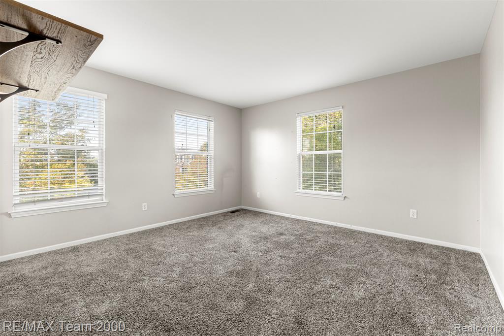 7314 Village Park Drive, Clarkston, MI — Photo 43