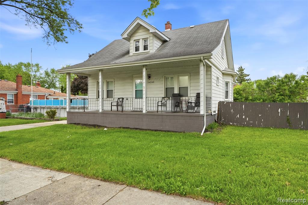 24248 Hayes Avenue, Eastpointe, MI 48021 — Photo 3