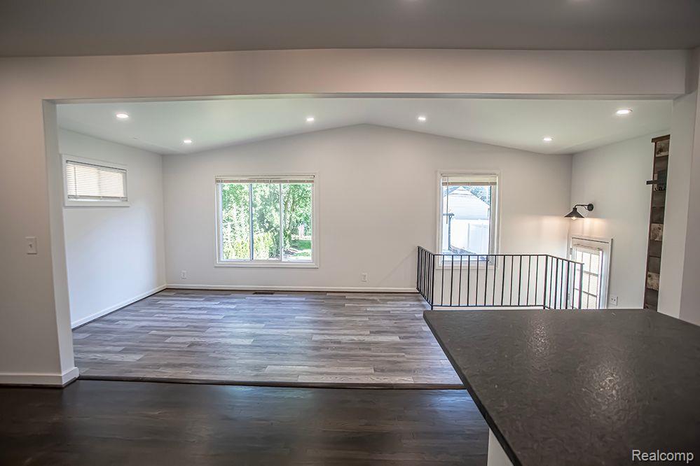 409 BALDWIN Avenue, Royal Oak, MI 48067 — Photo 8