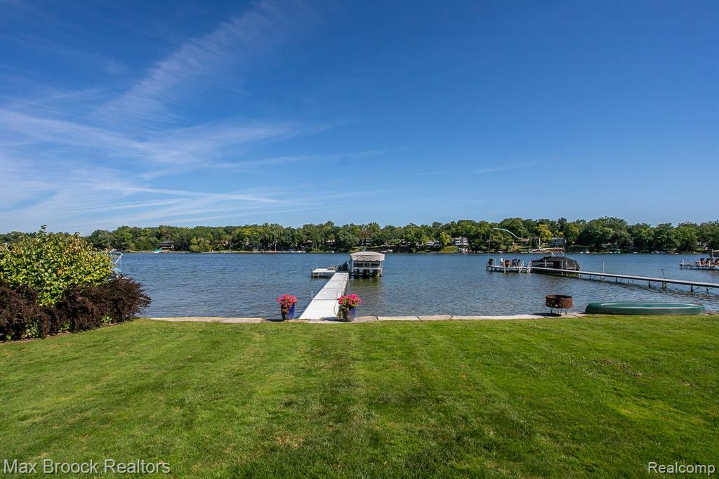 7080 Colony Drive, West Bloomfield, MI 48323 — Photo 5