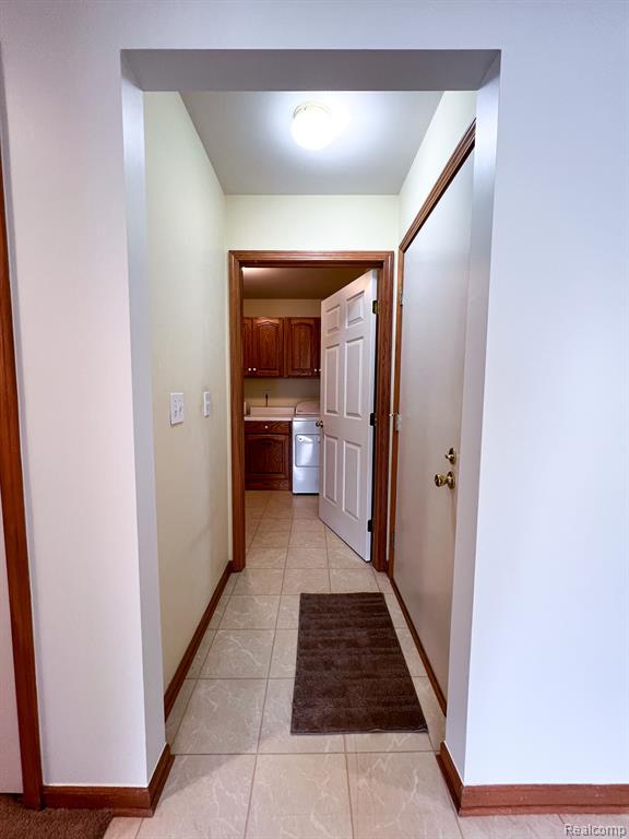7835 E RIDGE Drive, Almont, MI 48003 — Photo 23
