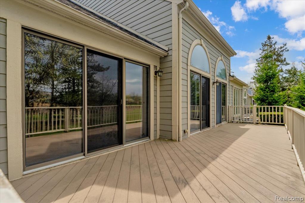 2256 Sudbury Way, Bloomfield Hills, MI 48304 — Photo 38