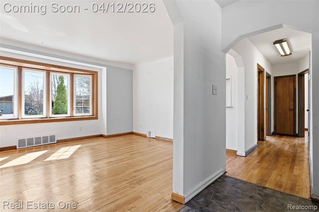 5908 Pine Street, Taylor, MI 48180 — Photo 6