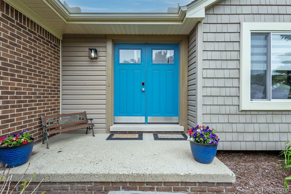 682 LOCKPORT Road, Rochester, MI 48307 — Photo 4