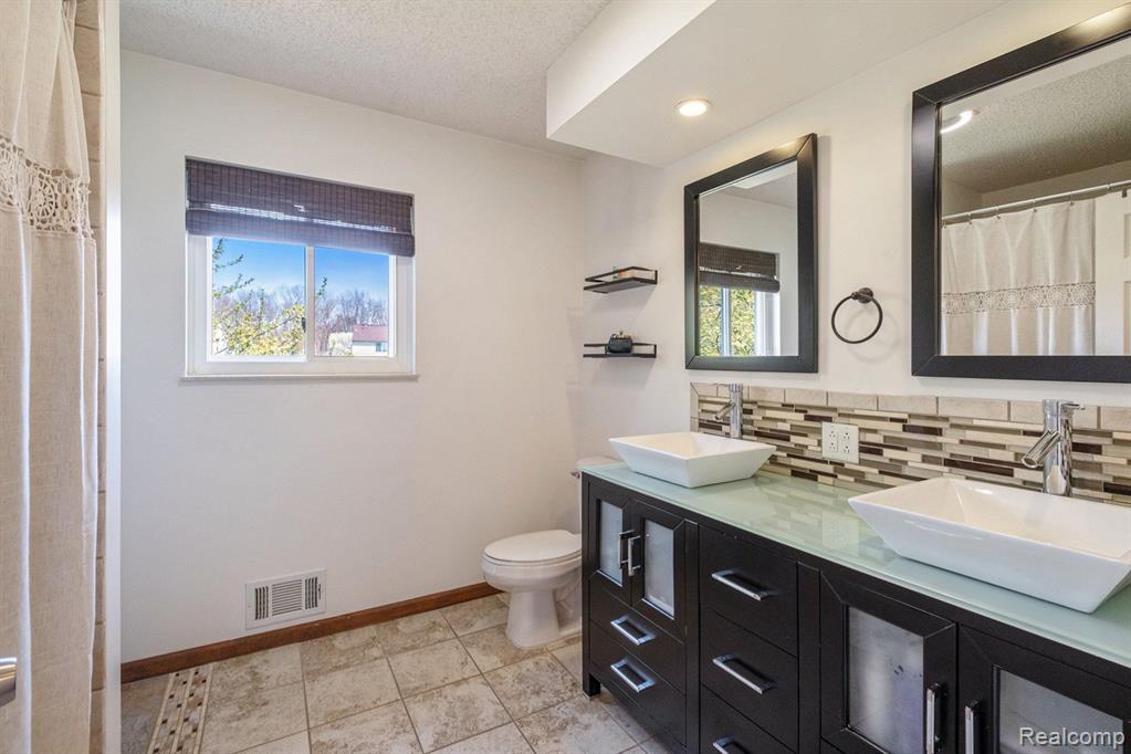 5430 OWEN Road, Linden, MI 48451 — Photo 11