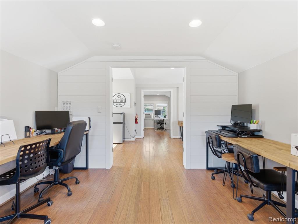 928 E 11 Mile Road, Royal Oak, MI 48067 — Photo 32