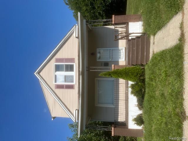 945 King Street