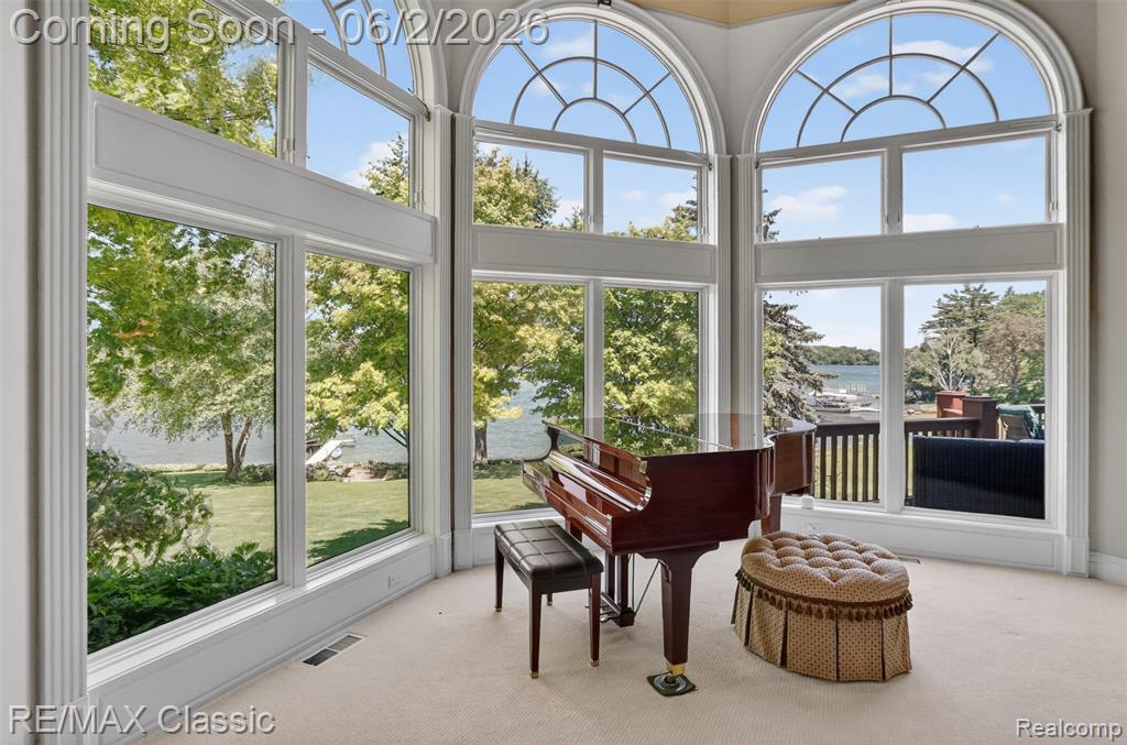 2360 Private Drive, Waterford, MI 48329 — Photo 11