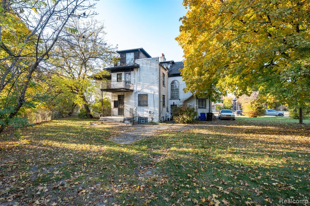 1135 Chicago Boulevard, Detroit, MI 48202 — Photo 44