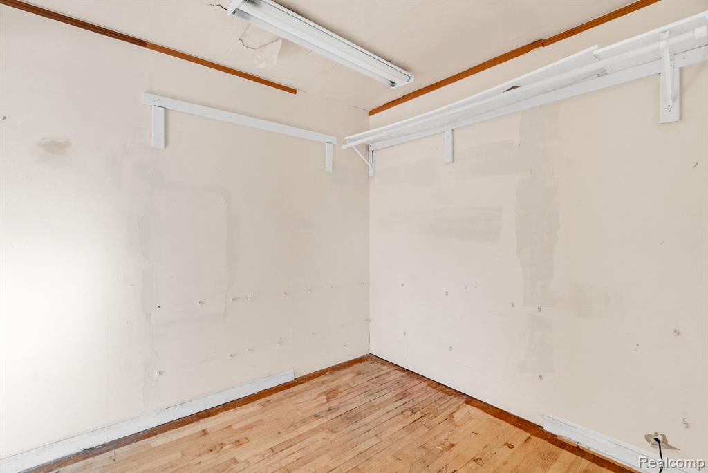 18817 Bretton Drive, Detroit, MI 48223 — Photo 37
