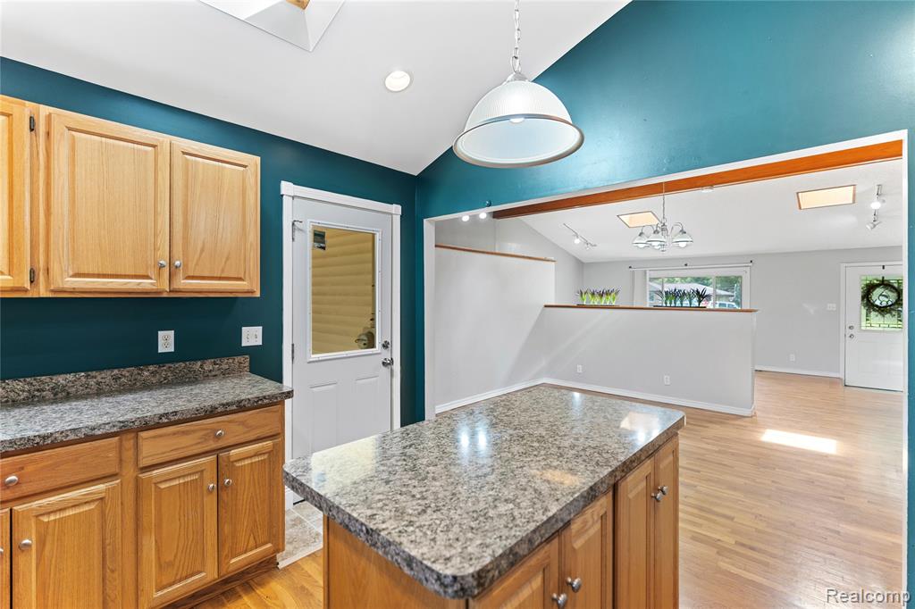 6411 Brookview Drive, Grand Blanc, MI 48439 — Photo 11