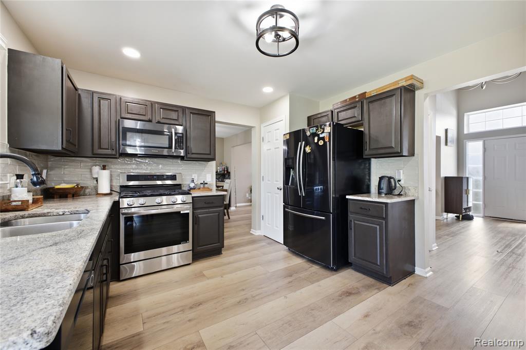 56291 Hastings Drive, Macomb, MI 48042 — Photo 9