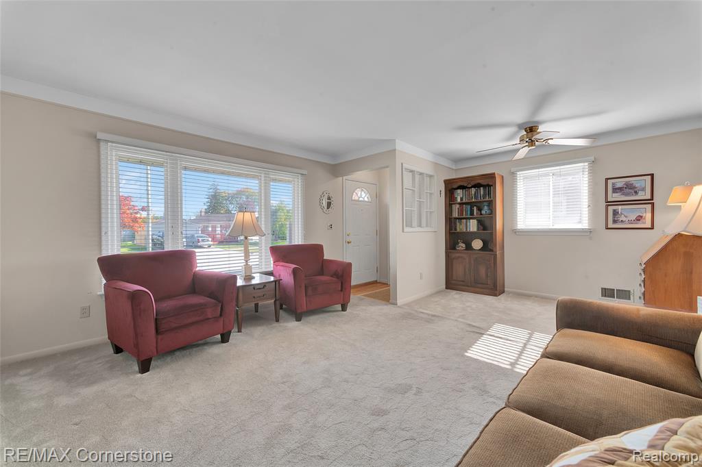 8219 Roselawn Street, Westland, MI — Photo 6