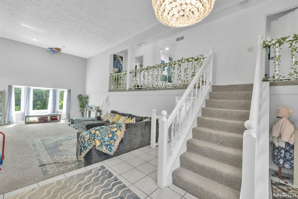 18823 Millar Road, Clinton Twp, MI 48036 — Photo 10