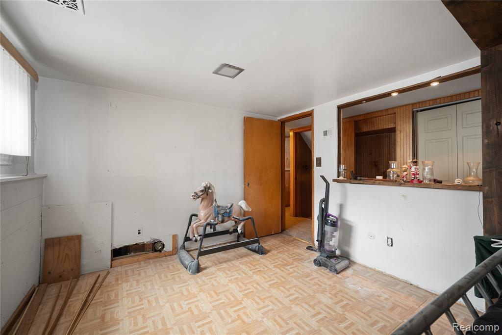 27483 Norma Drive, Warren, MI 48093 — Photo 20