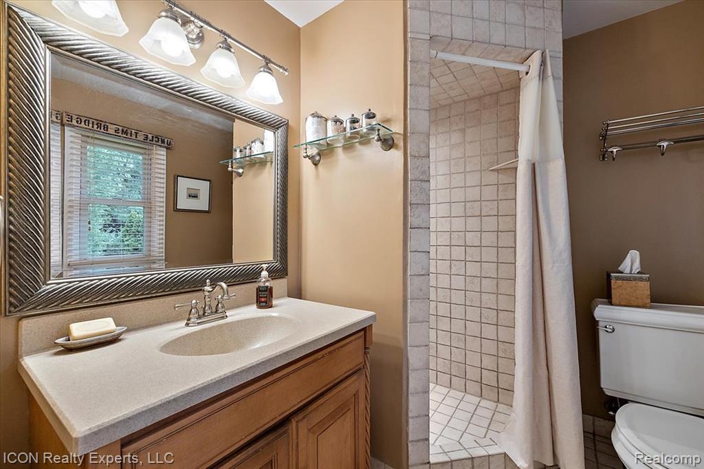 746 Birch Tree Lane, Rochester Hills, MI 48306 — Photo 42