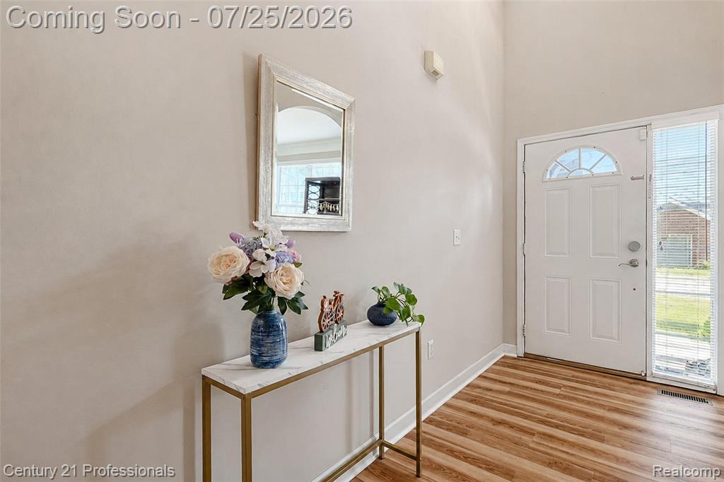 27089 Maxwell Court, Novi, MI — Photo 9