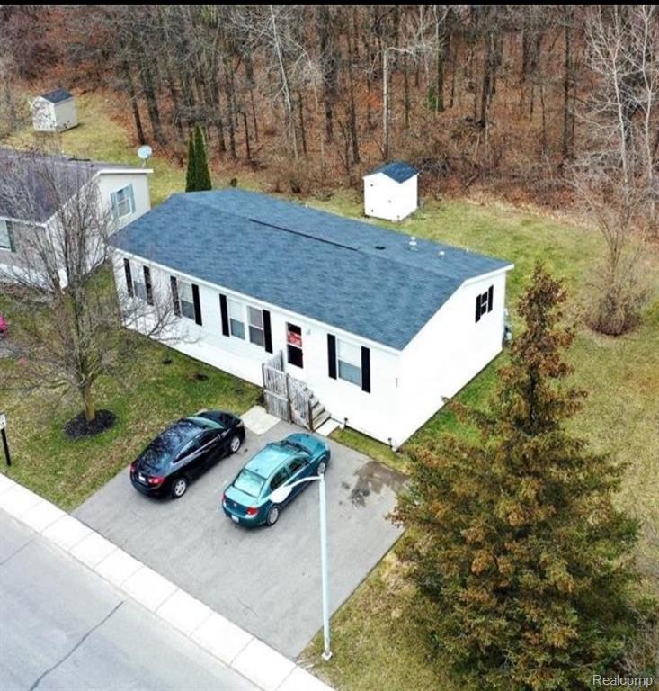 445 Chinkapin Rill, Oxford, MI 48371 — front exterior