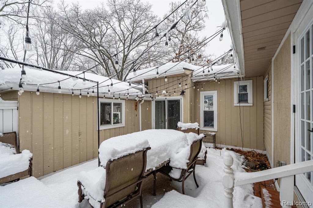 6333 Harriet Drive, Waterford, MI 48327 — Photo 32