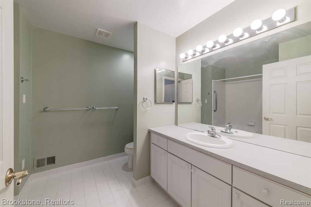 6462 Heron Park Way, Clarkston, MI — Photo 30