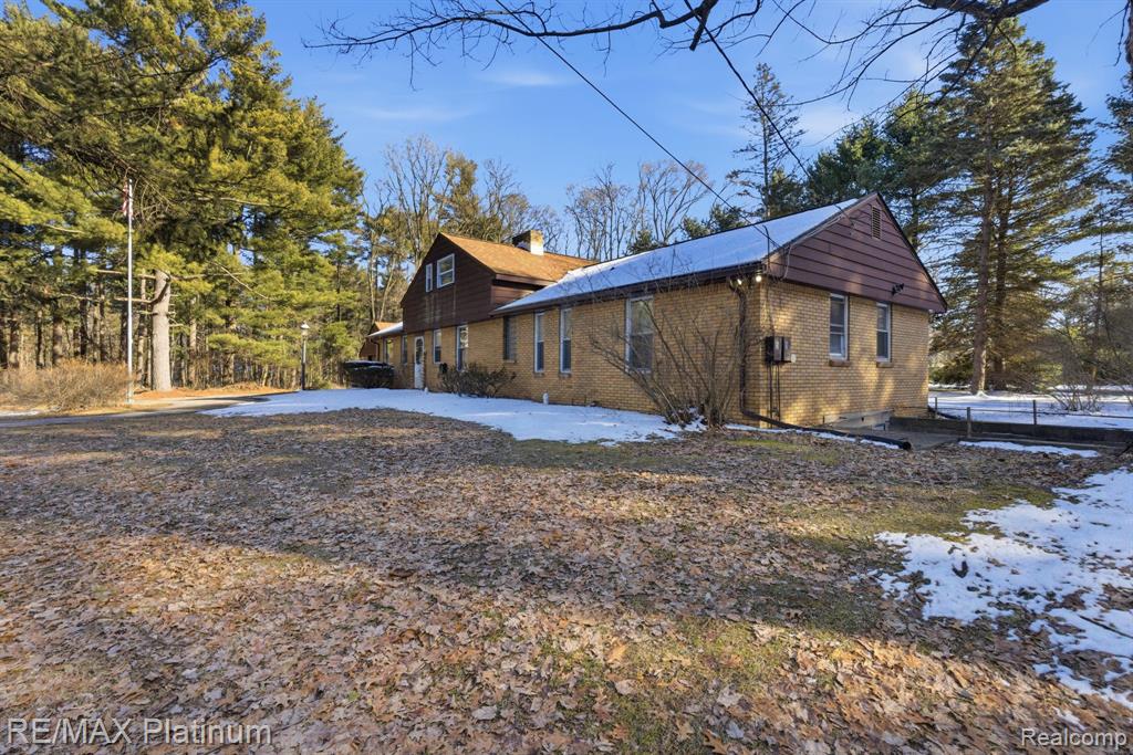 11180 Spencer Road, Brighton, MI 48114 — Photo 21