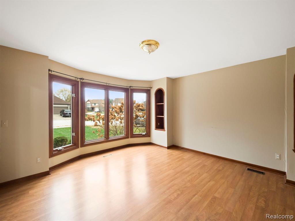 462 DAYLILY Drive, Rochester Hills, MI 48307 — Photo 7