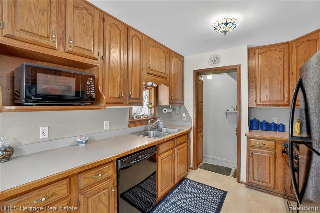 242 Monroe Street, Webberville, MI 48892 — Photo 10