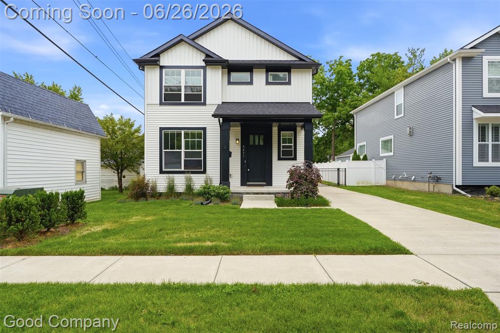 8431 Kenberton Drive, Oak Park, MI 48237