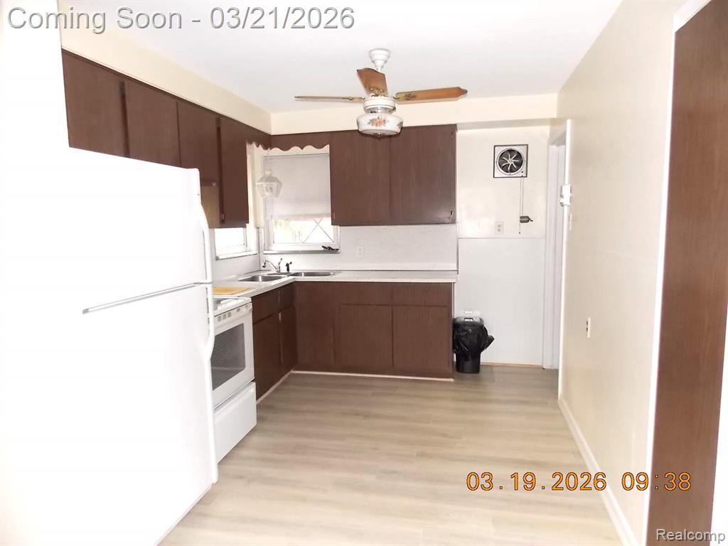 1581 Emmons Boulevard, Lincoln Park, MI 48146 — Photo 3