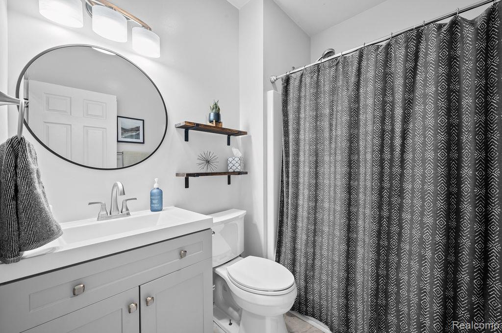 10568 Garr Road, Berrien Springs, MI 49103 — Photo 31