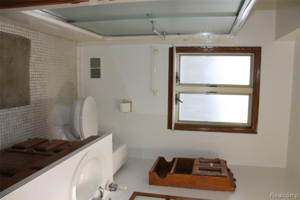 4986 Jackson Street, Trenton, MI 48183 — Photo 23