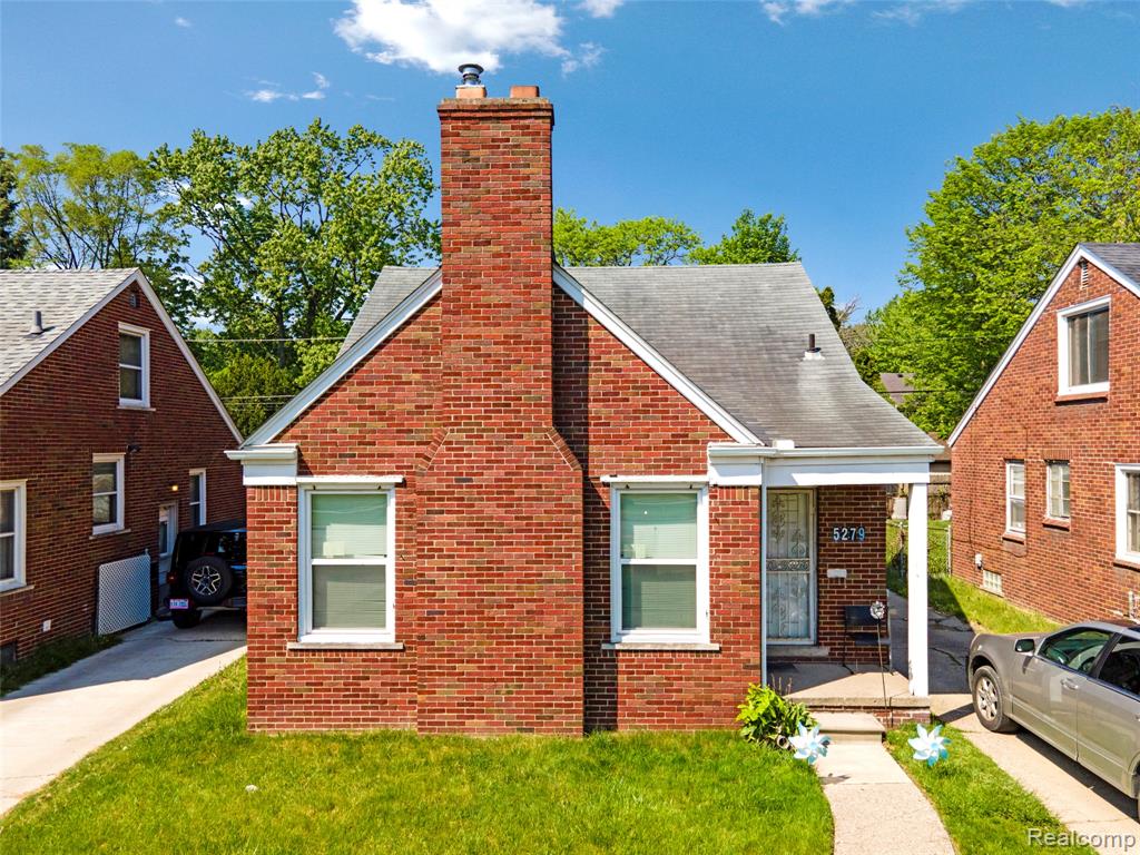 5279 Cadieux Road, Detroit, MI 48224 — front exterior