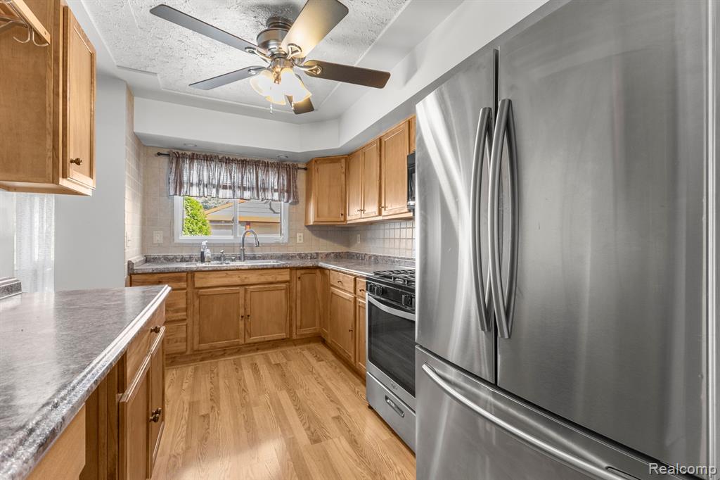 5101 CLIPPERT Street, Dearborn Heights, MI 48125 — Photo 9