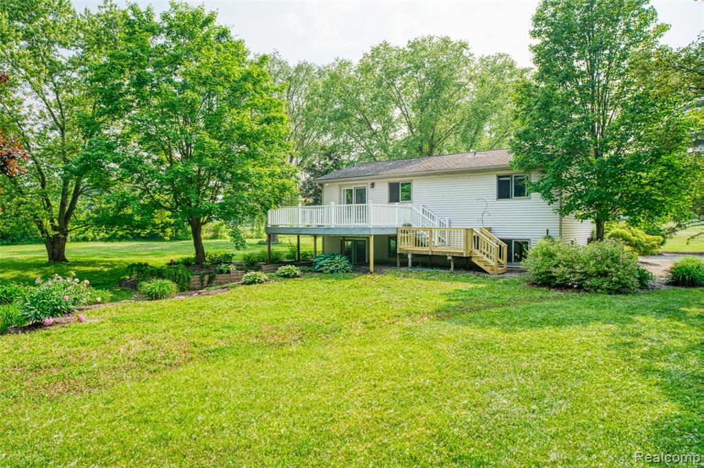 56901 Appaloosa Lane, South Lyon, MI 48178 — Photo 34