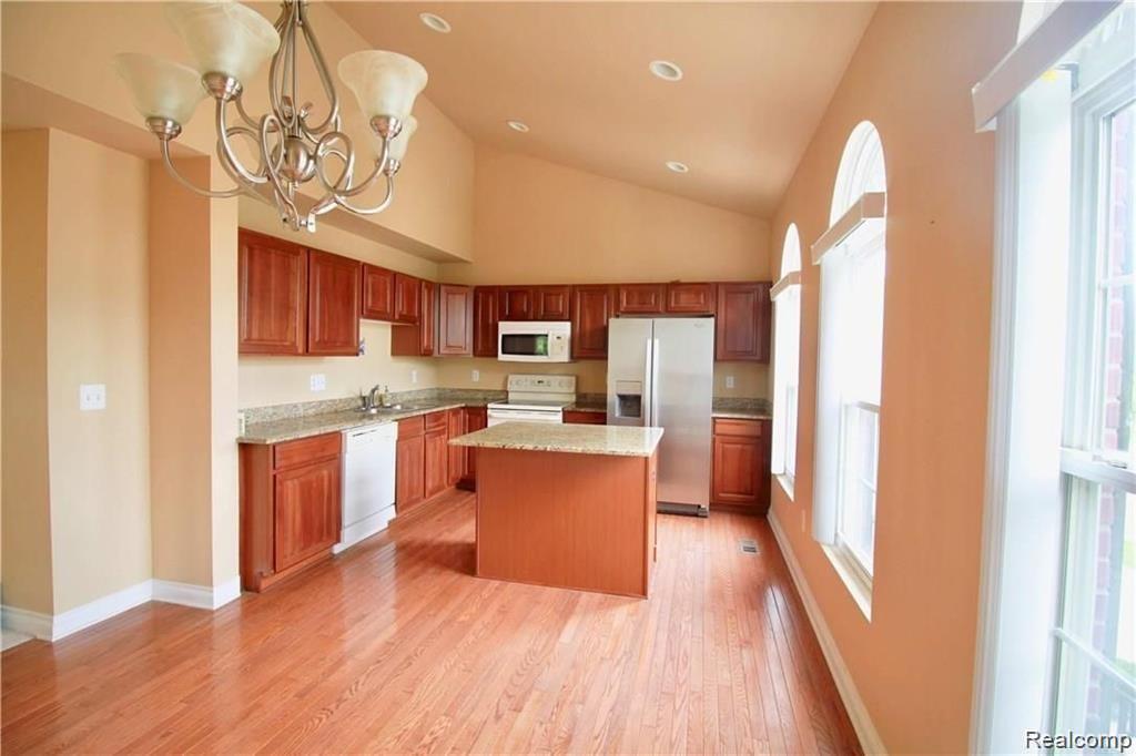 806 Red Run Drive, Troy, MI 48085 — Photo 6