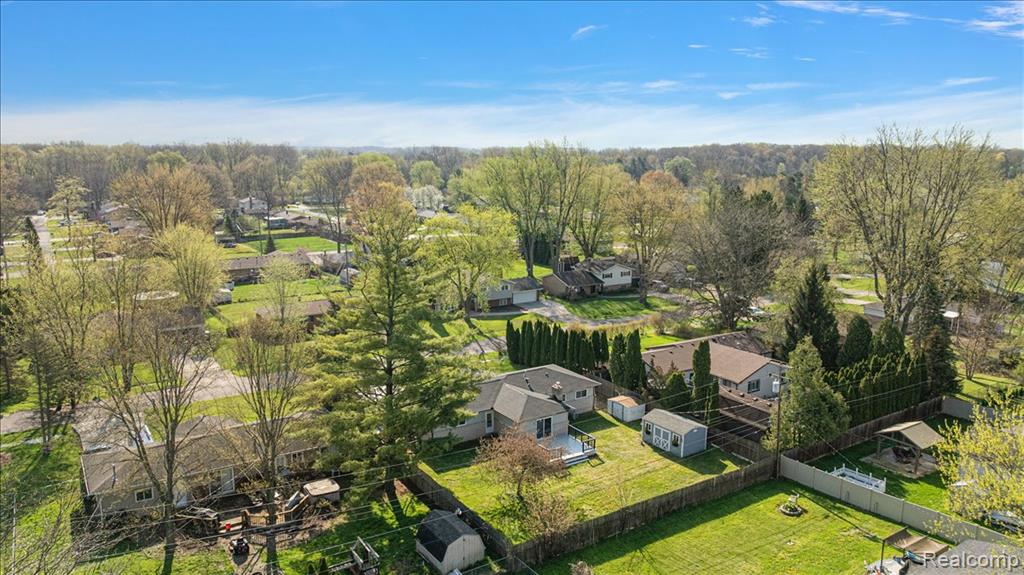 47349 Nita Drive, Utica, MI 48317 — Photo 37