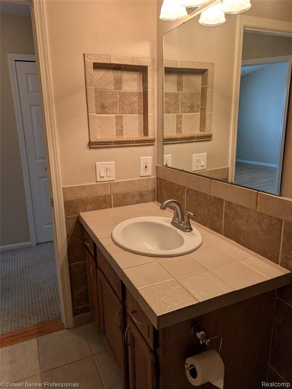 42157 Old Pond Circle, Plymouth, MI 48170 — Photo 15
