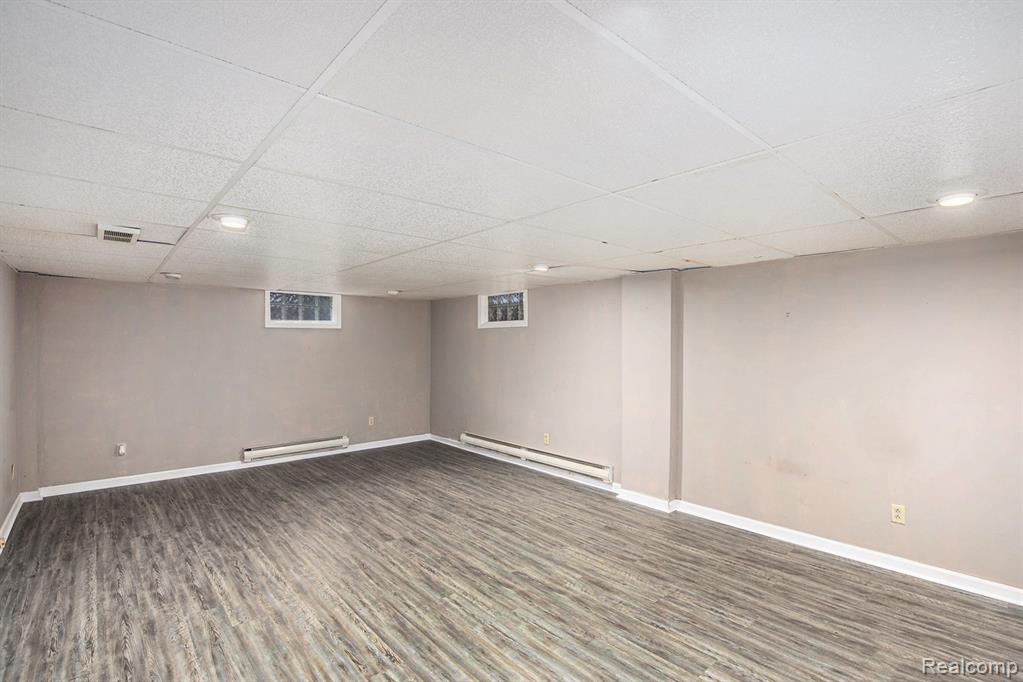 411 Jefferson Street, Fenton, MI 48430 — Photo 17