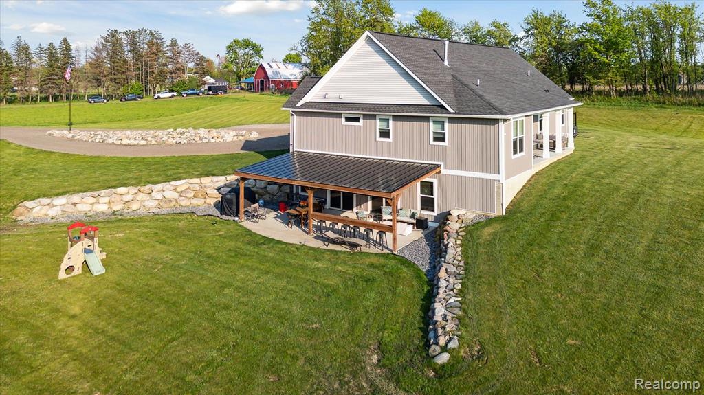 5330 VASSAR Road, Grand Blanc, MI 48439 — Photo 79