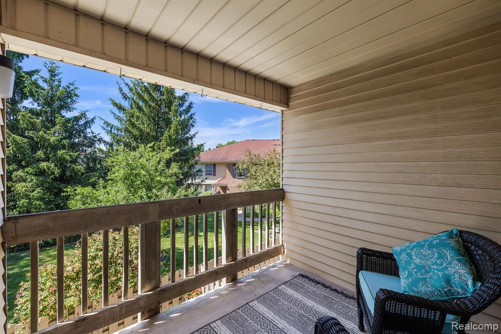 61149 GREENWOOD Drive, South Lyon, MI 48178 — Photo 18