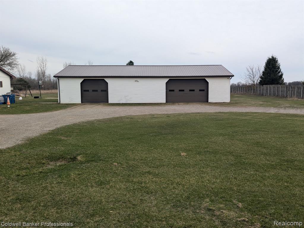 2247 WATERMAN Road, Mayville Vlg, MI 48744 — Photo 10