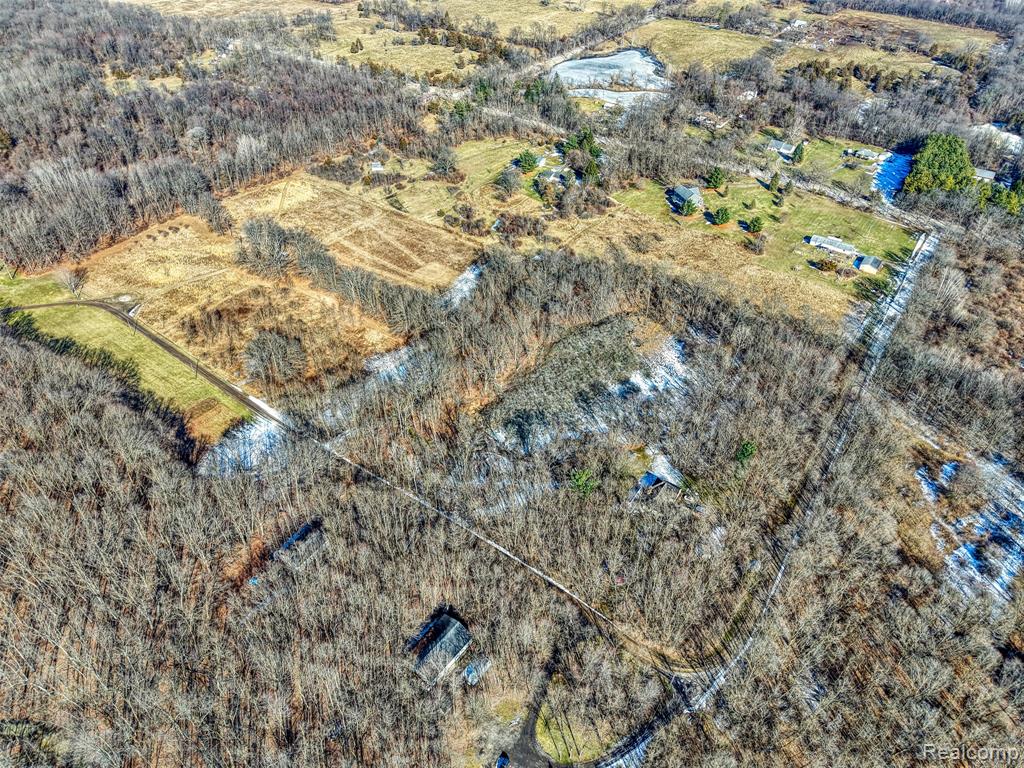 9380 Dinser Lane, Whitmore Lake, MI 48189 — Photo 4