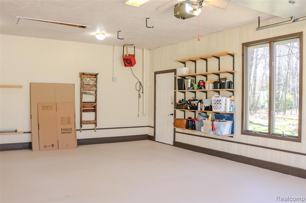 2821 3rd Avenue W, Gladstone, MI 49837 — Photo 63