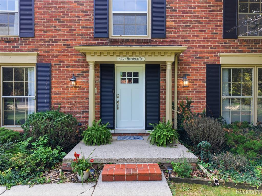 4367 Yorktown Drive, West Bloomfield, MI 48323 — Photo 4