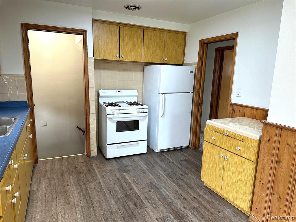 8101 Marian Street, Warren, MI 48093 — Photo 6