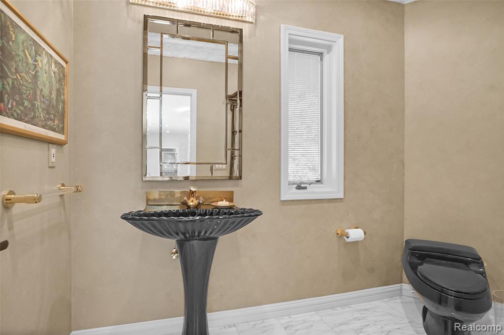 5575 Forman Drive, Bloomfield Hills, MI 48301 — Photo 14