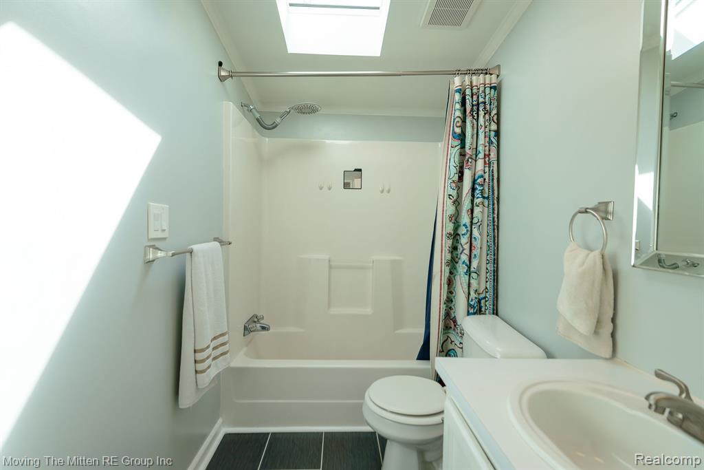 42 N BIGGS Street, Belleville, MI 48111 — Photo 23