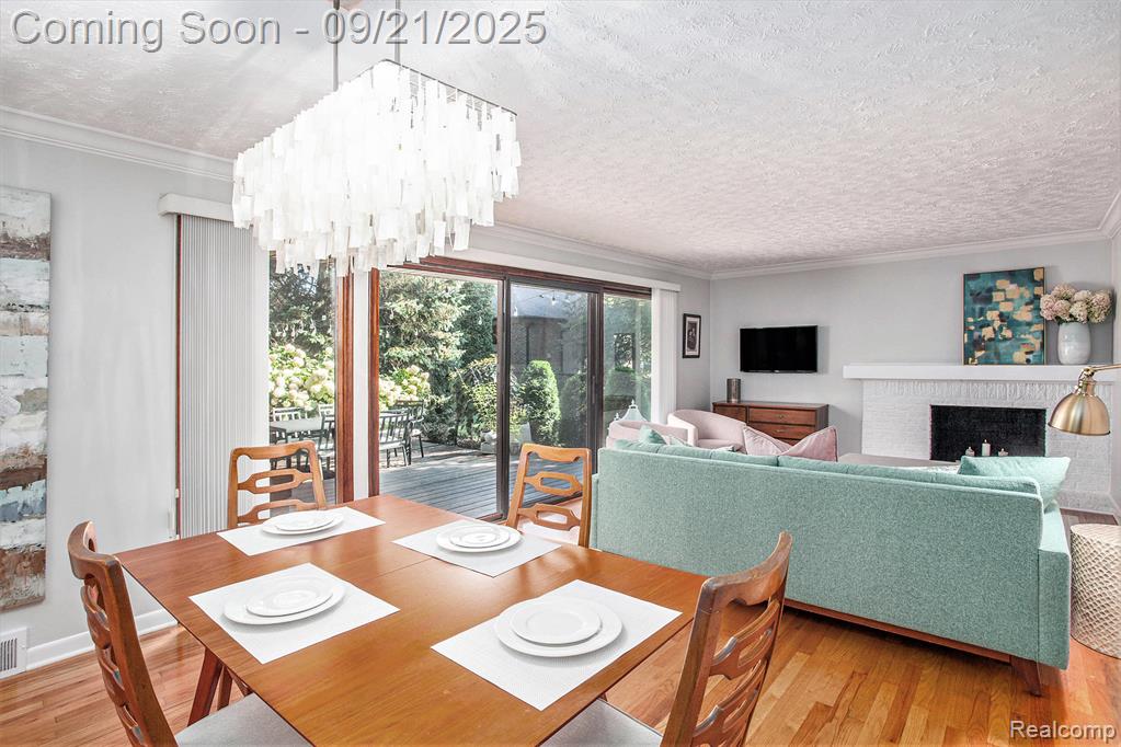 1054 Stratford Lane, Bloomfield Hills, MI 48304 — Photo 8