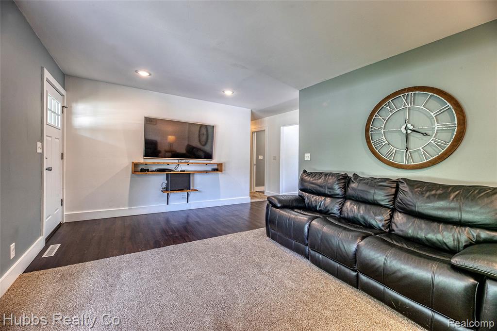 9373 Birch Run Road, Millington, MI 48746 — Photo 24